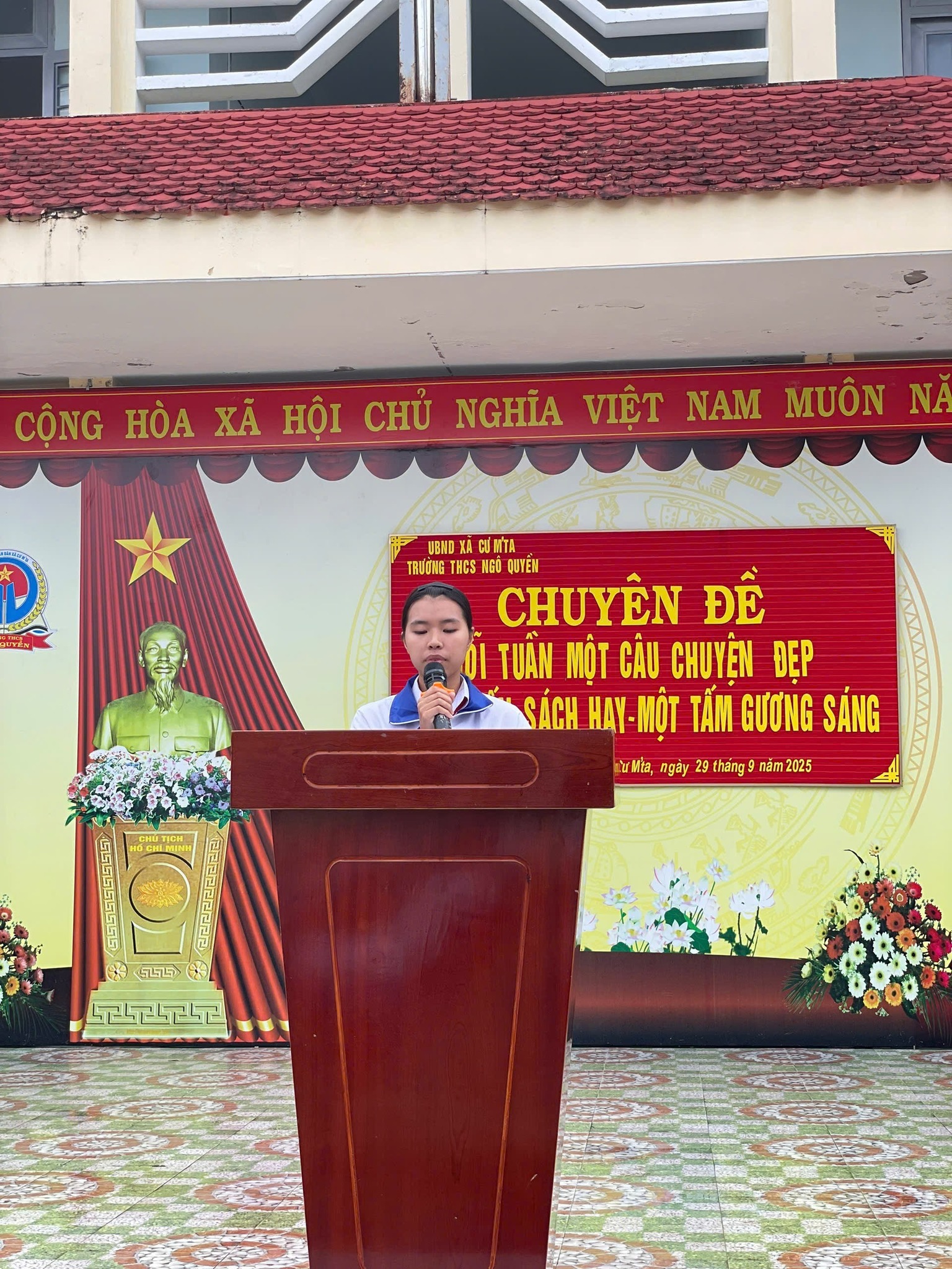MỖI TUẦN MỘT CÂU CHUYỆN ĐẸP, MỘT CUỐN SÁCH HAY, MỘT TẤM GƯƠNG SÁNG