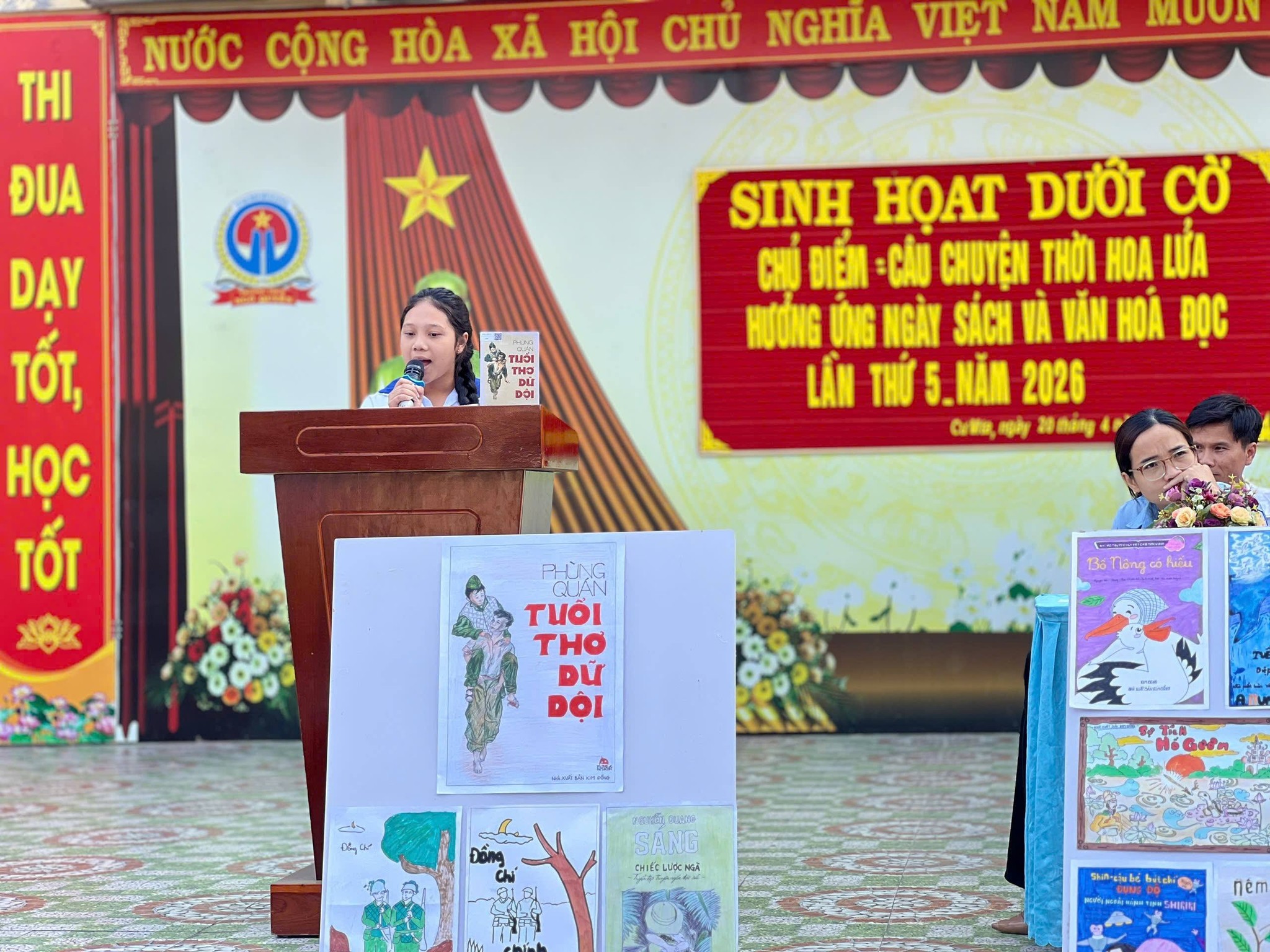 SINH HOẠT DƯỚI CỜ TUẦN 30 – CHỦ ĐIỂM “CÂU CHUYỆN THỜI HOA LỬA”